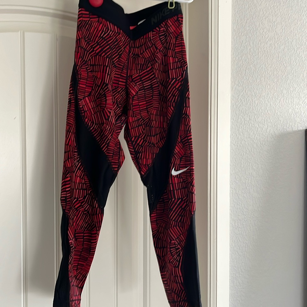 Nike Pro capri tights
